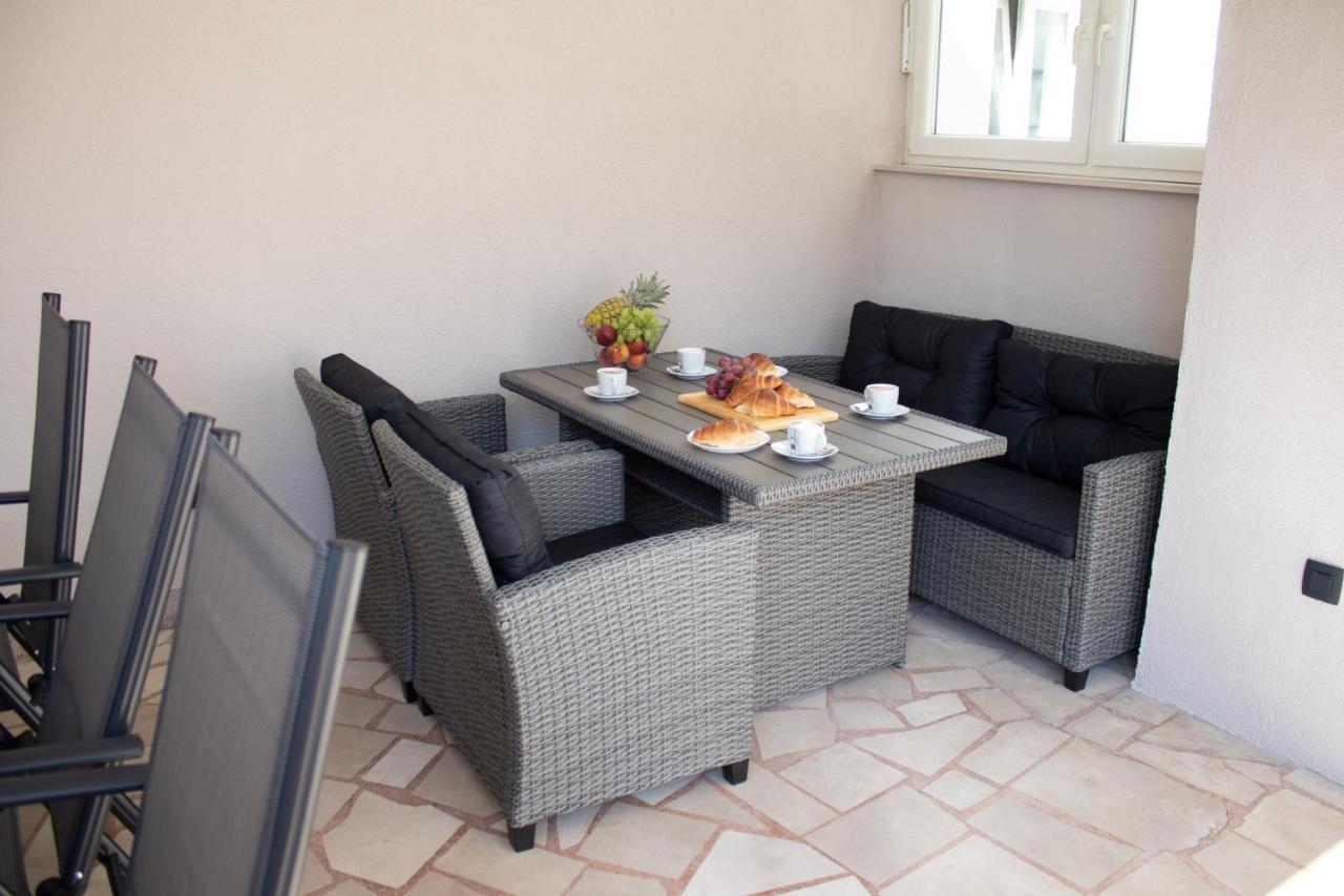 Villa Koraljka Vodice Extérieur photo